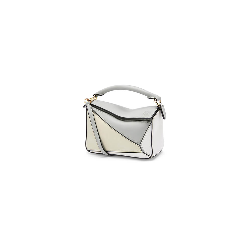 1-24-1.jpg LOEWE Mini Puzzle bag