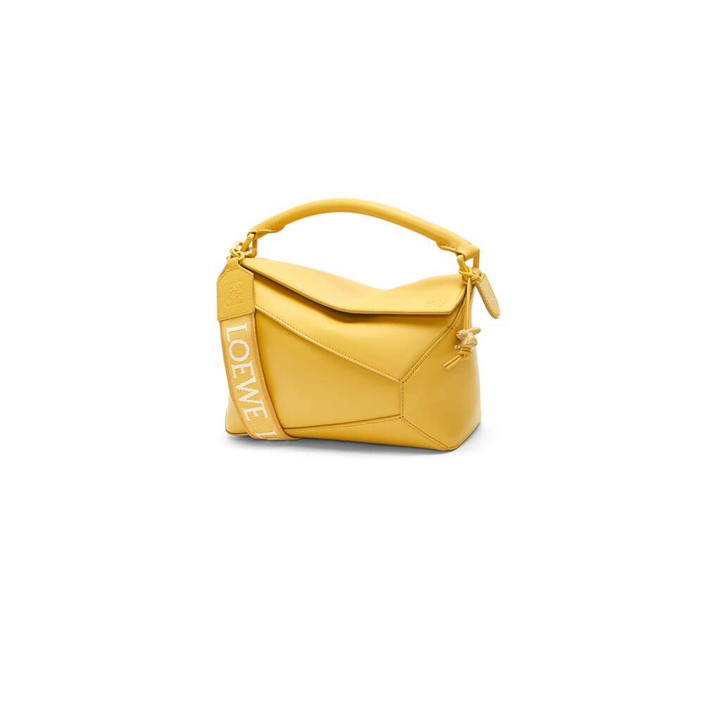 1-31.jpg LOEWE Small Puzzle Bag