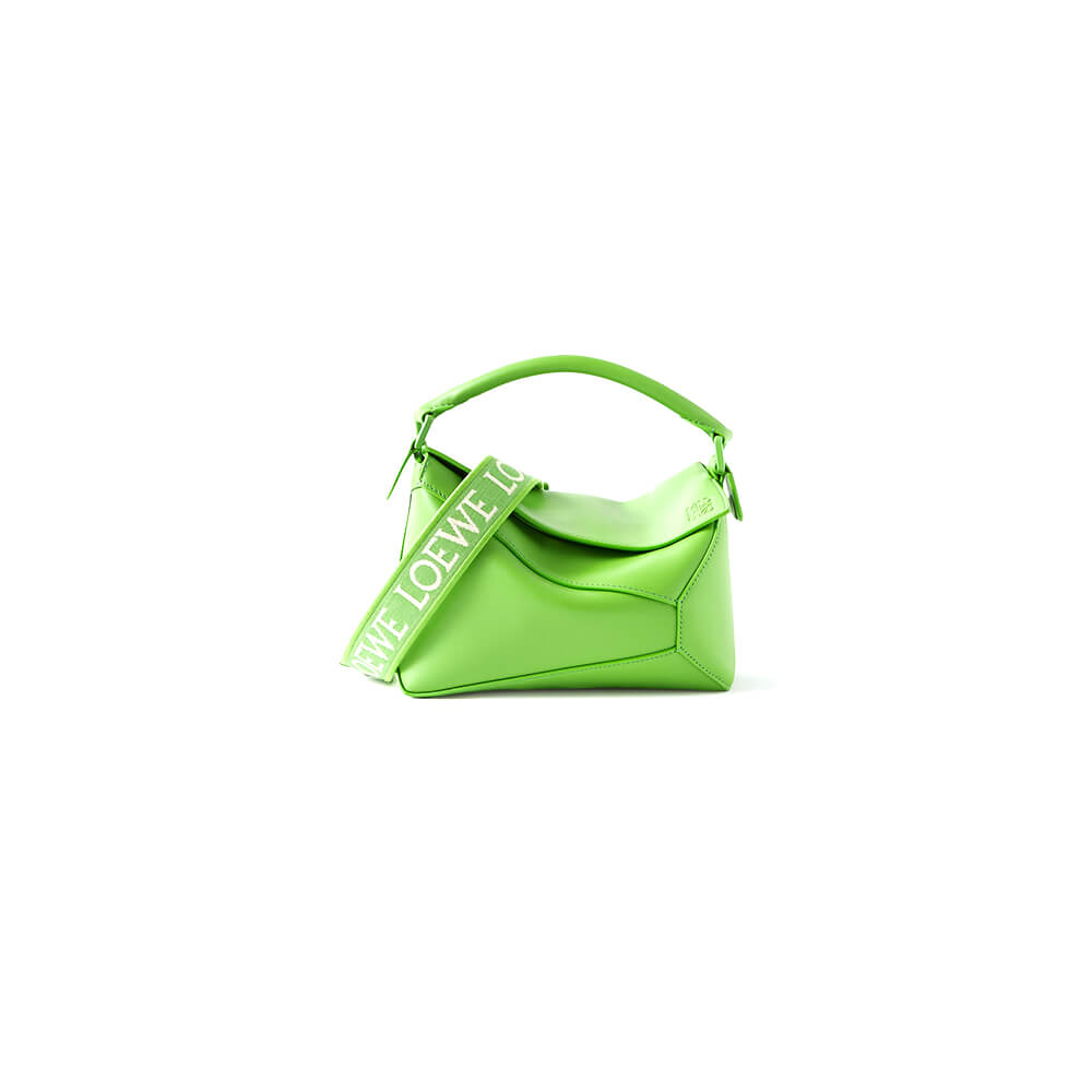 1-33.jpg LOEWE Small Puzzle Bag