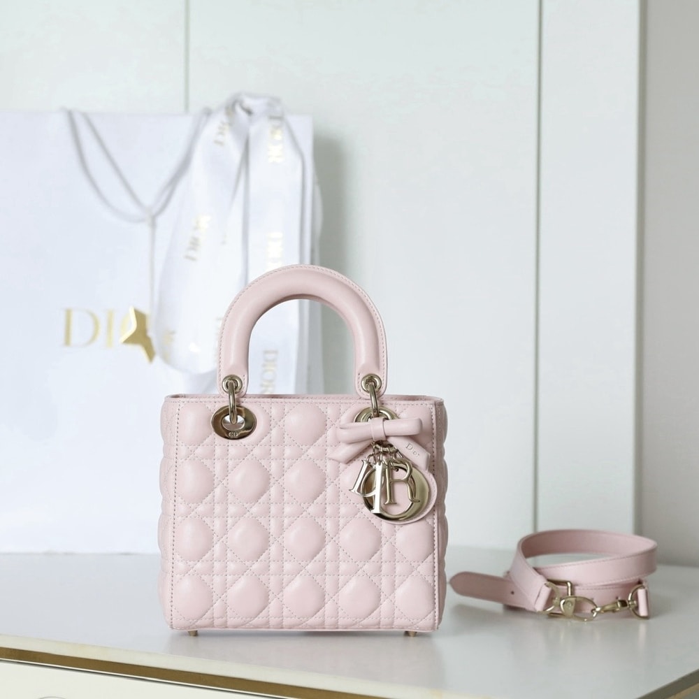 2-135-1.jpg Dior Small Lady Dior Bag with Strap(HIGH-END GRADE)
