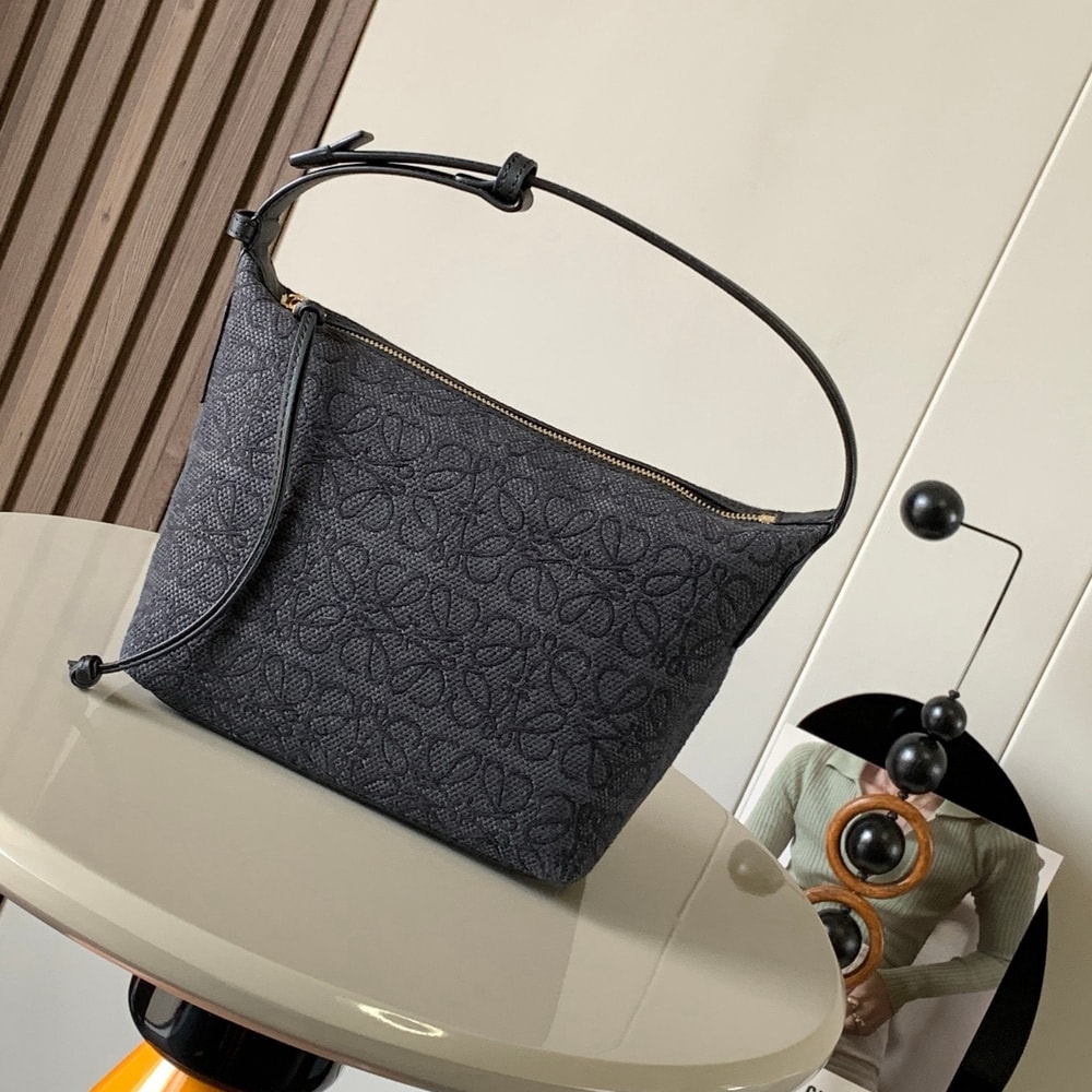 2-138.jpg LOEWE Jacquard Anagram Calfskin Small Cubi Bag(HIGH-END GRADE)