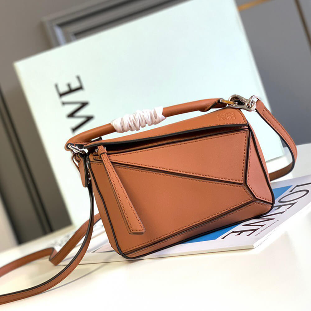 2-18.jpg LOEWE Mini Puzzle bag