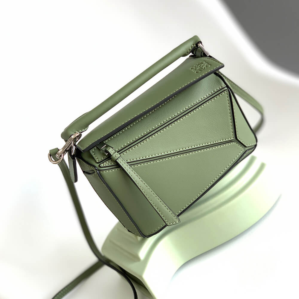 2-22.jpg LOEWE Mini Puzzle bag