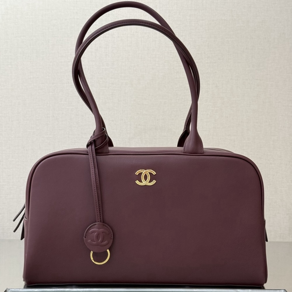 2-258.jpg CHANEL Large Bowling Bag(HIGH-END GRADE)