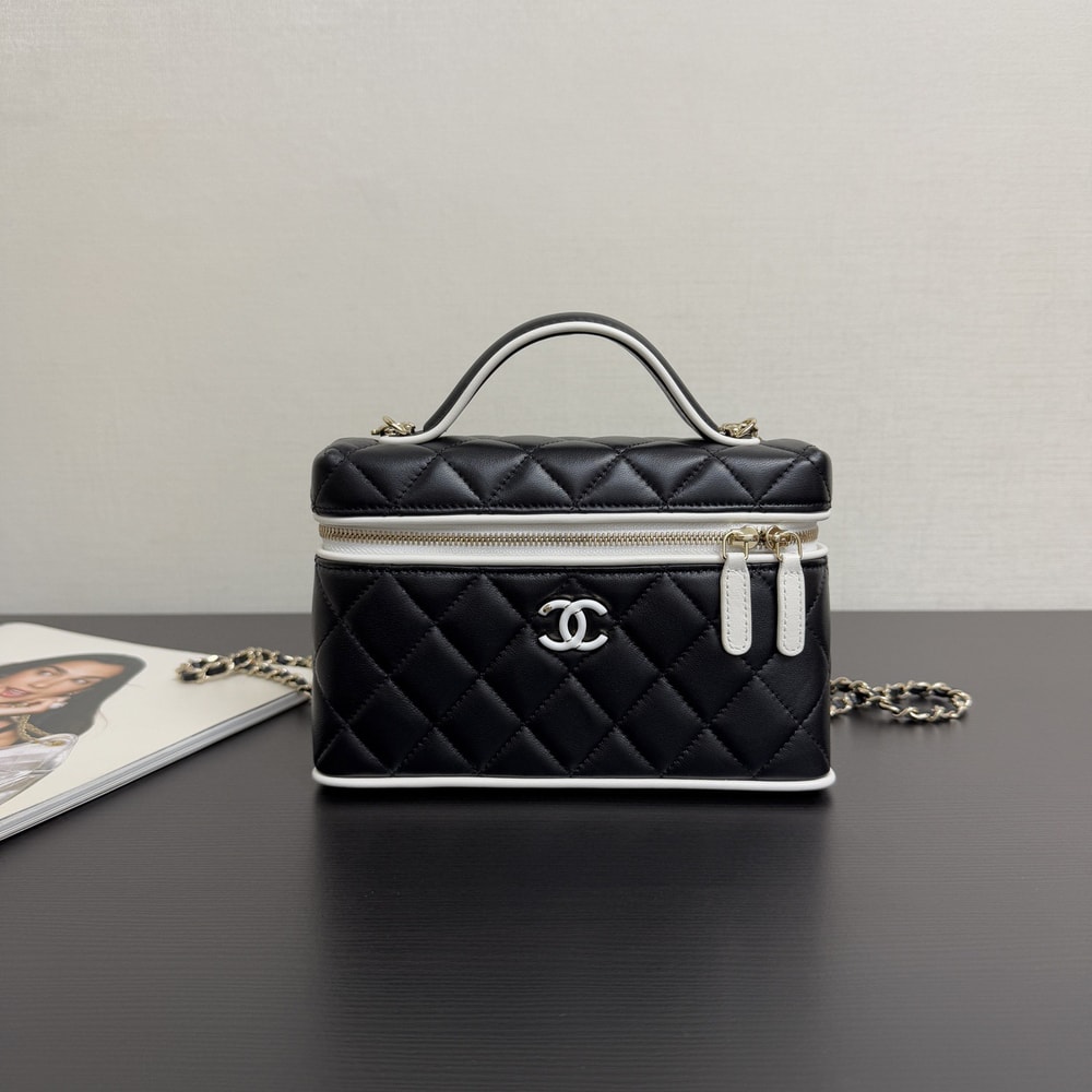 2-278.jpg CHANEL Vanity Case(HIGH-END GRADE)