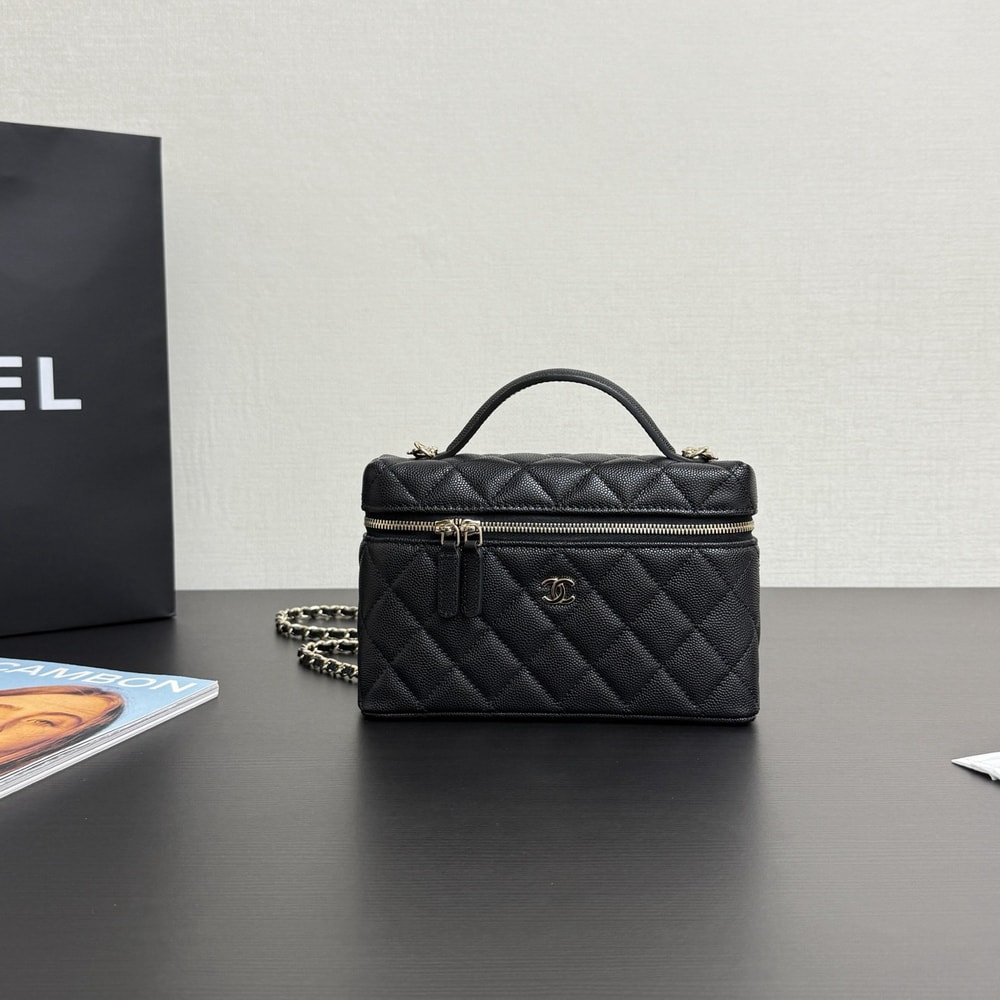 2-279.jpg CHANEL Vanity Case(HIGH-END GRADE)