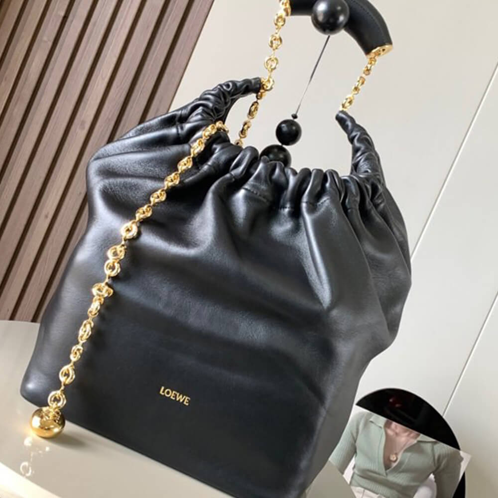 2-35.jpg Loewe Medium Squeeze bag in nappa lambskin