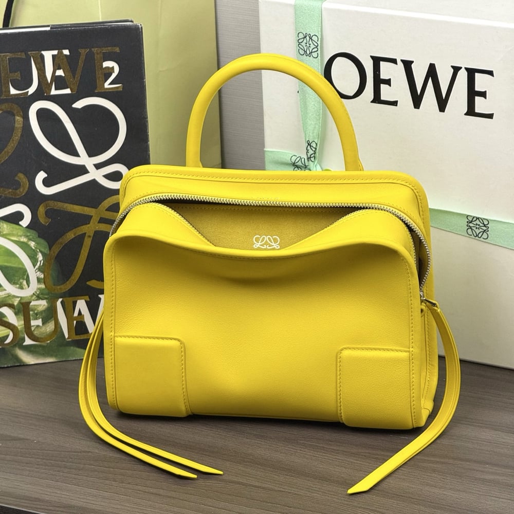 2-385.jpg Loewe Small Amazona 180 bag in soft calfskin(HIGH-END GRADE)