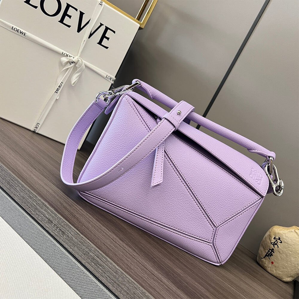 2-39.jpg LOEWE Small Puzzle Bag