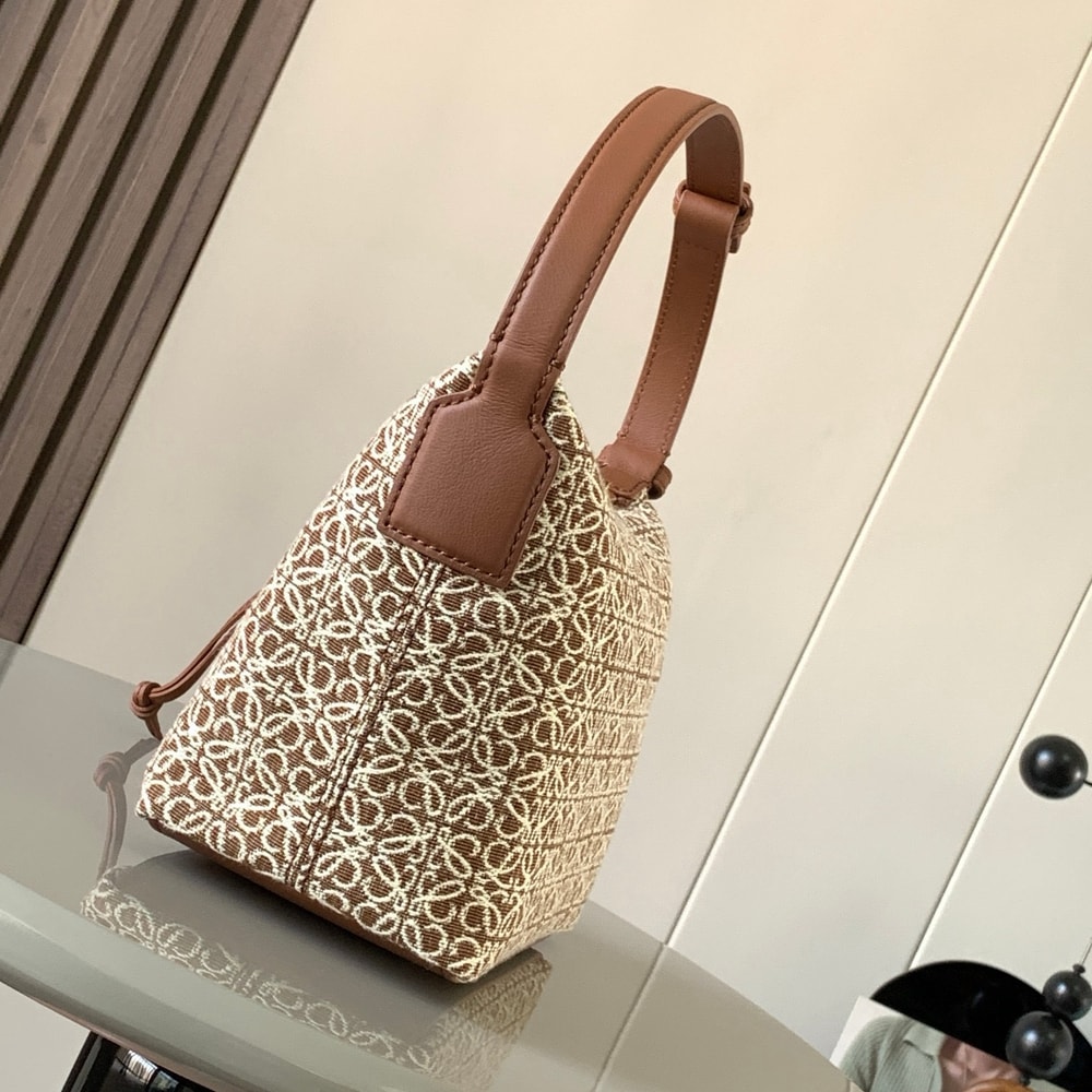 3-139.jpg LOEWE Jacquard Anagram Calfskin Small Cubi Bag(HIGH-END GRADE)