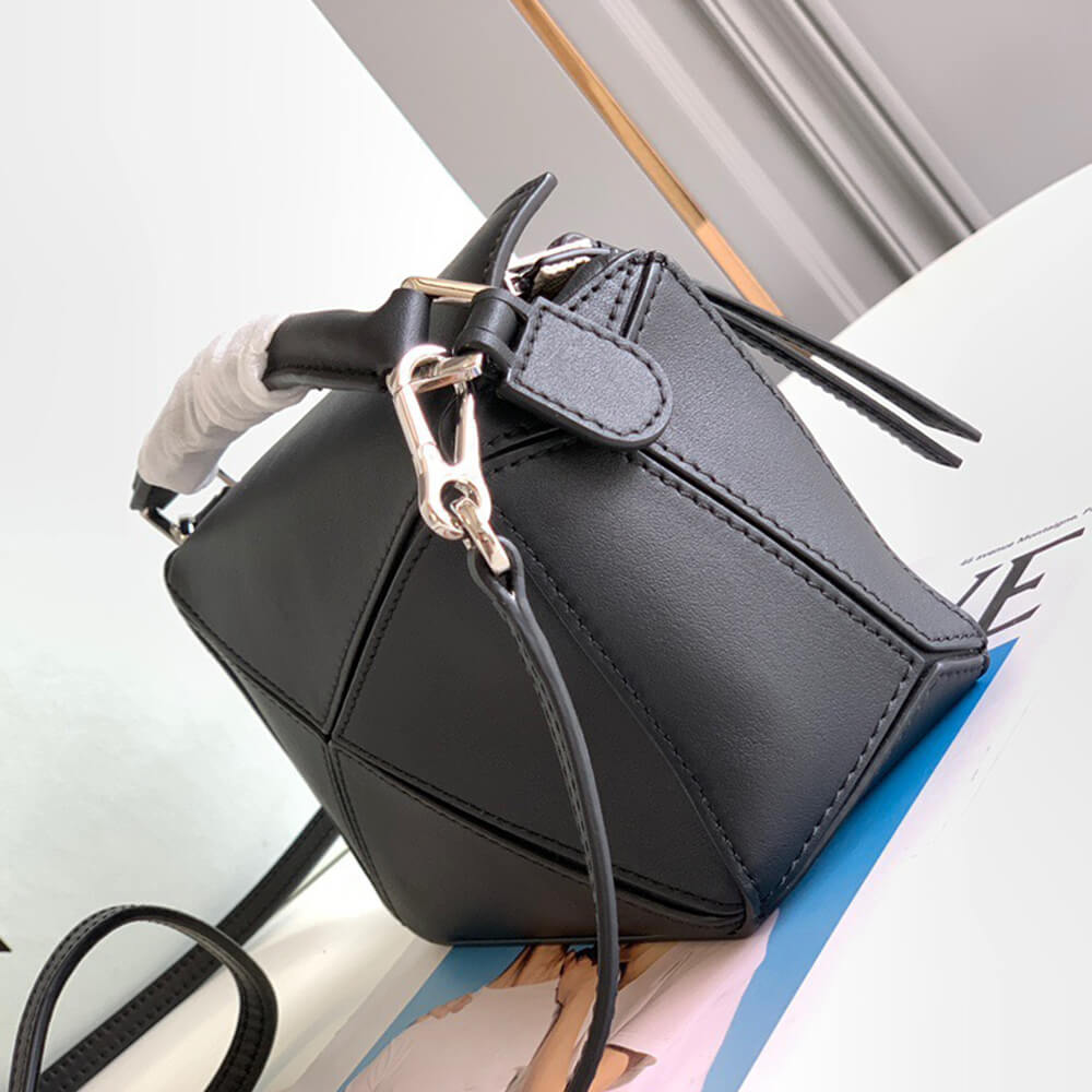 3-17.jpg LOEWE Mini Puzzle bag