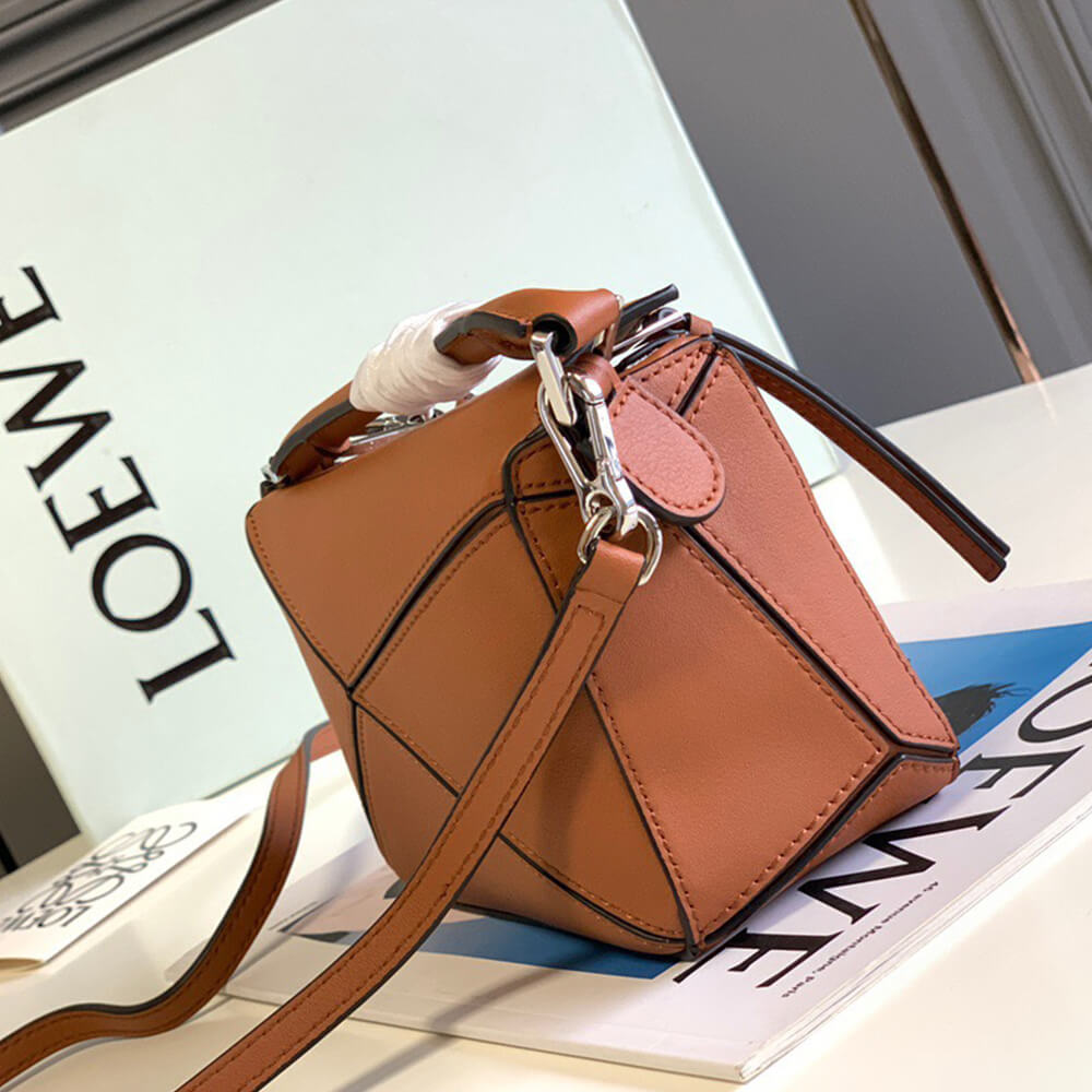 3-18.jpg LOEWE Mini Puzzle bag