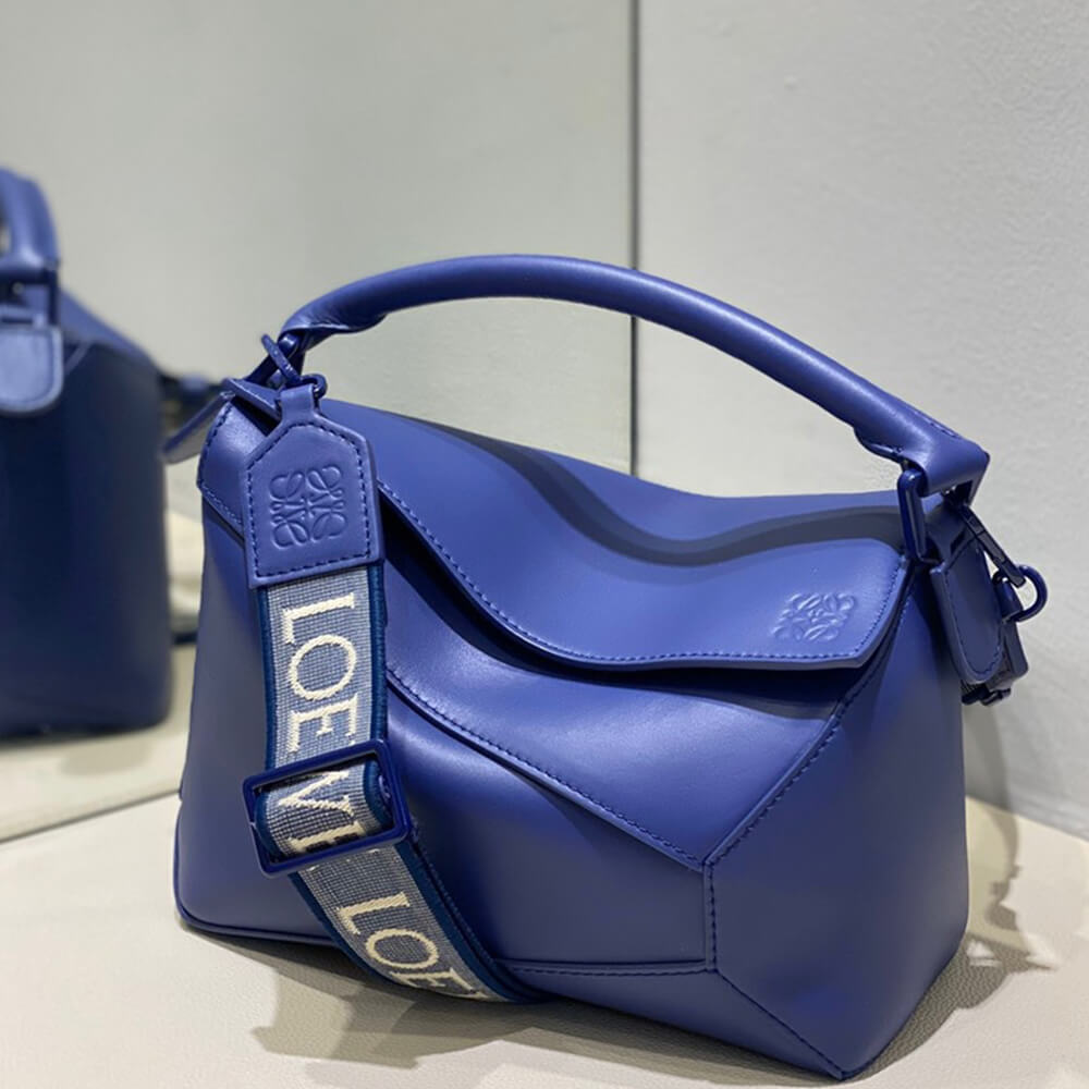 3-28-1.jpg LOEWE Small Puzzle Bag