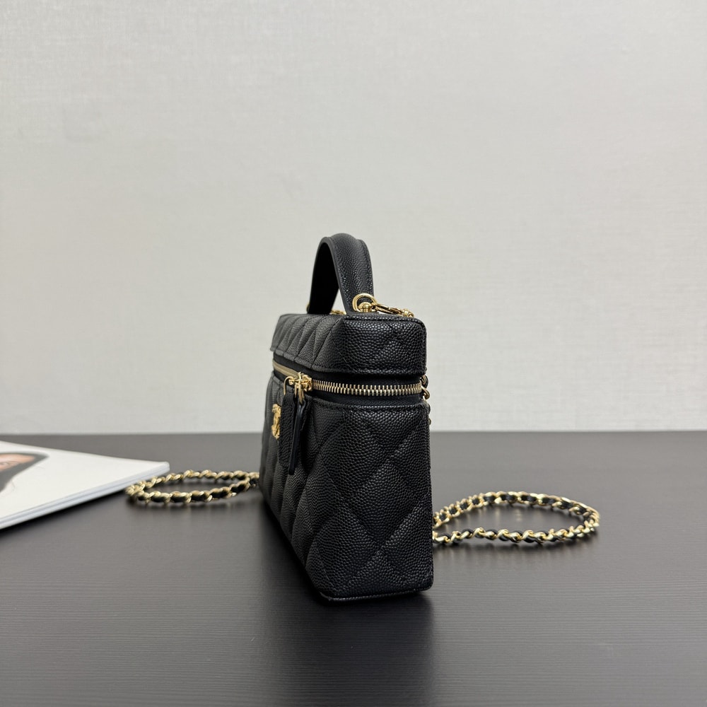 3-280.jpg CHANEL Vanity Case(HIGH-END GRADE)