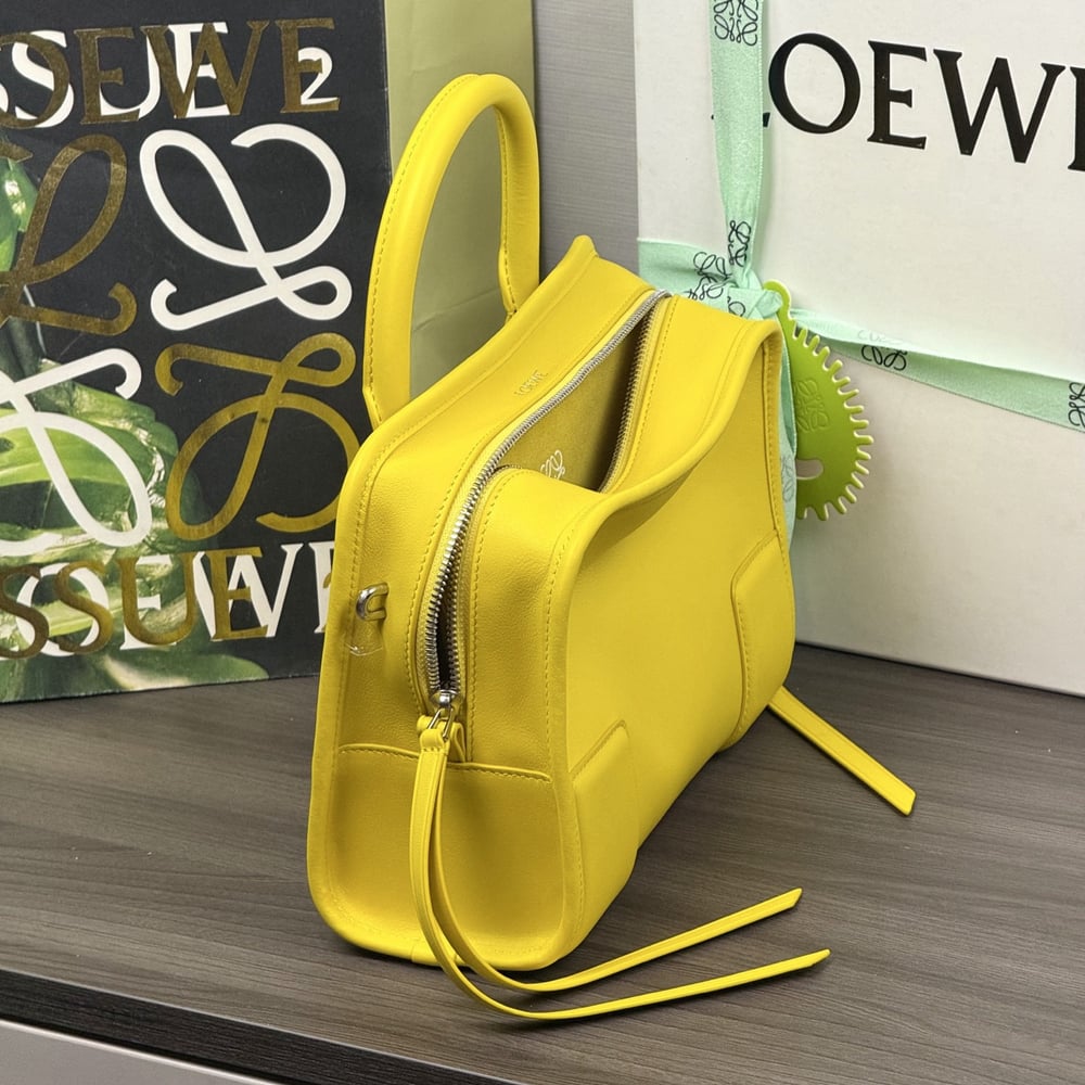 3-385.jpg Loewe Small Amazona 180 bag in soft calfskin(HIGH-END GRADE)
