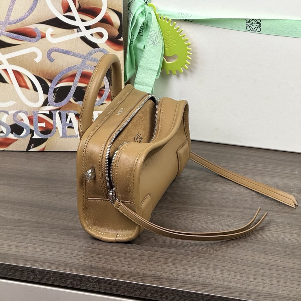 3-387.jpg Loewe Mini Amazona 180 bag in soft calfskin(HIGH-END GRADE)