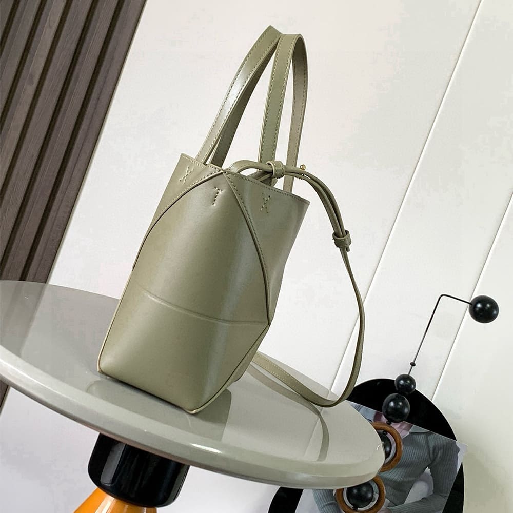 3-75.jpg LOEWE Mini Puzzle Fold tote in shiny calfskin(HIGH-END GRADE)