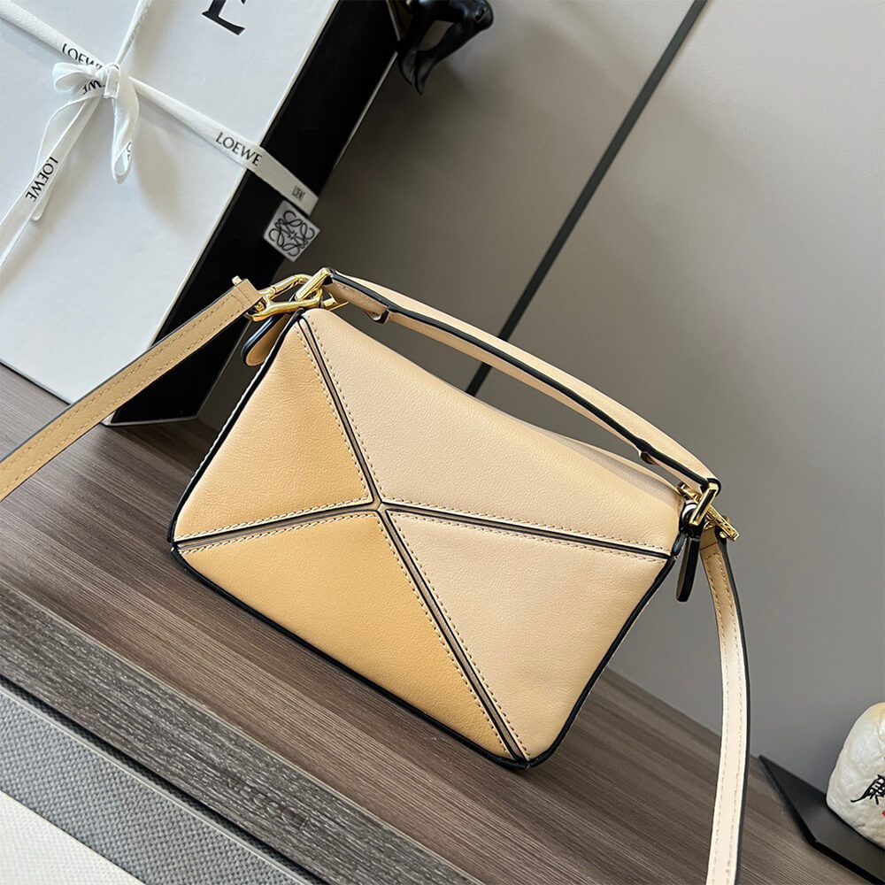 4-25-1.jpg LOEWE Mini Puzzle bag