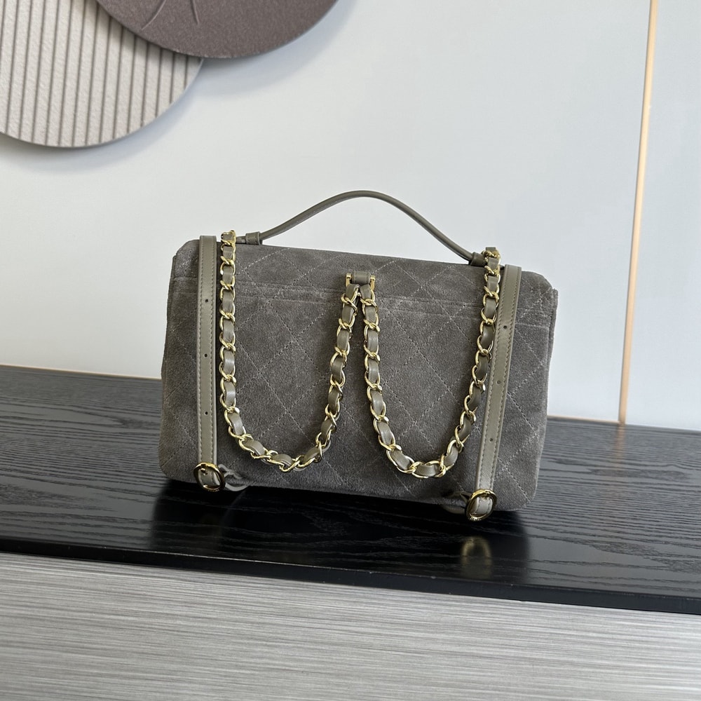 4-268.jpg CHANEL Backpack(HIGH-END GRADE)