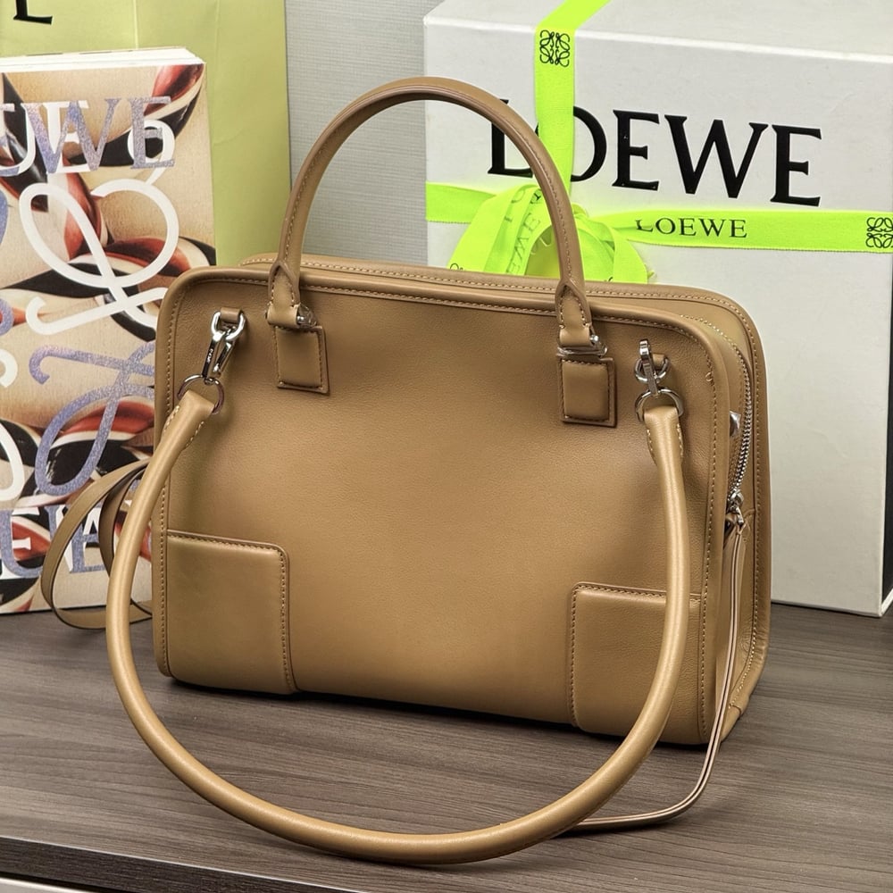 4-377.jpg Loewe Medium Amazona 180 bag in soft calfskin(HIGH-END GRADE)