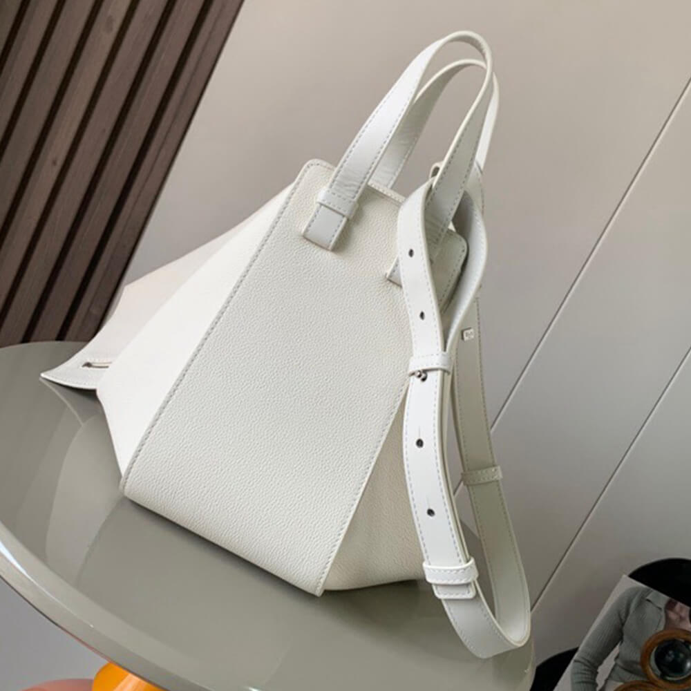 4-4-1.jpg Small Hammock bag in soft grained calfskin(HIGH-END GRADE)