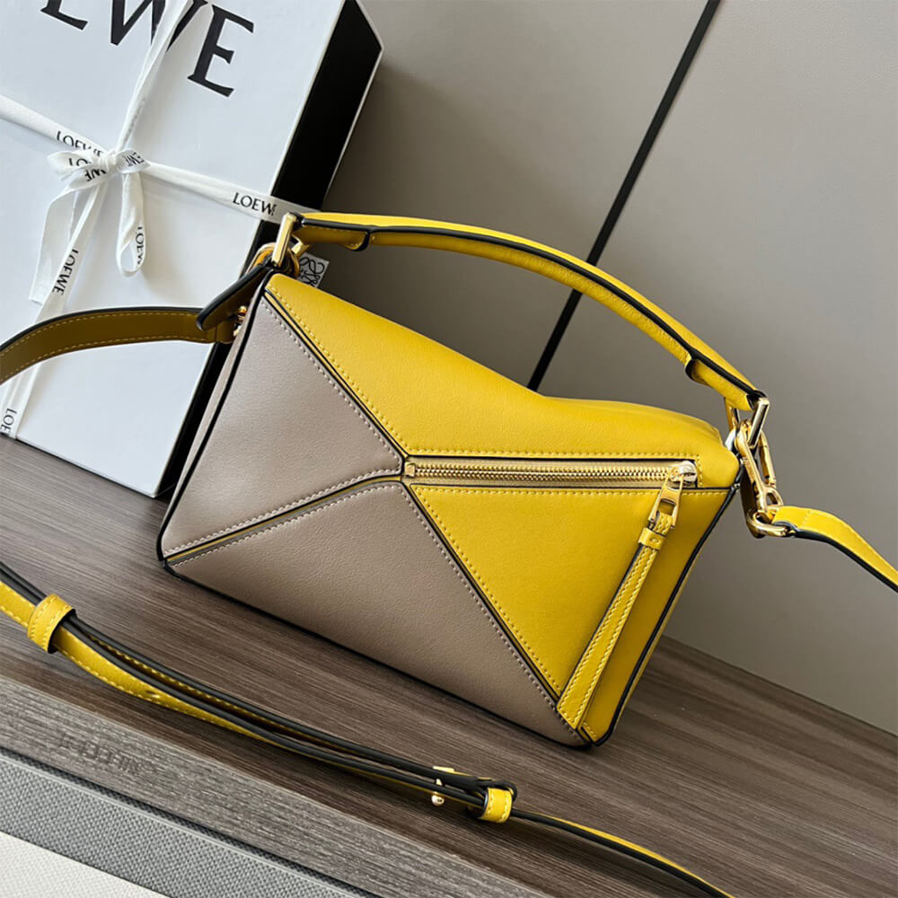 4-44-1.jpg LOEWE Small Puzzle Bag
