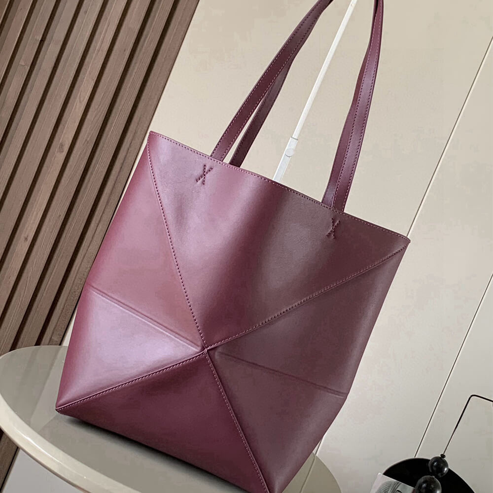 4-69.jpg LOEWE Medium Puzzle Fold tote in shiny calfskin(HIGH-END GRADE)