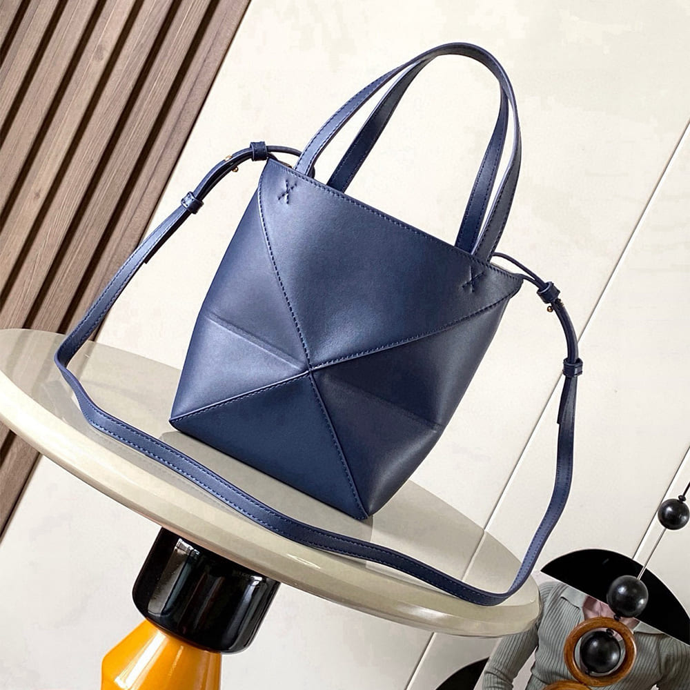 4-74.jpg LOEWE Mini Puzzle Fold tote in shiny calfskin(HIGH-END GRADE)