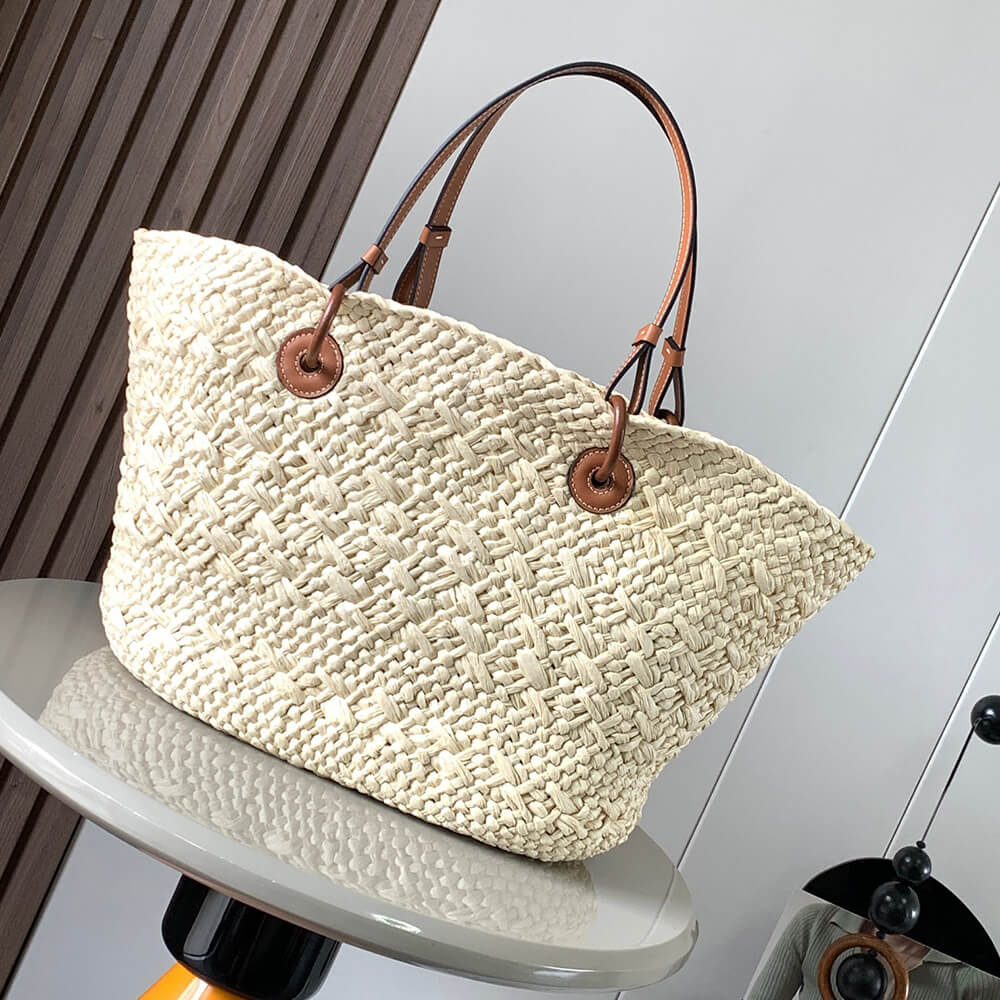 4-77.jpg LOEWE Anagram Basket