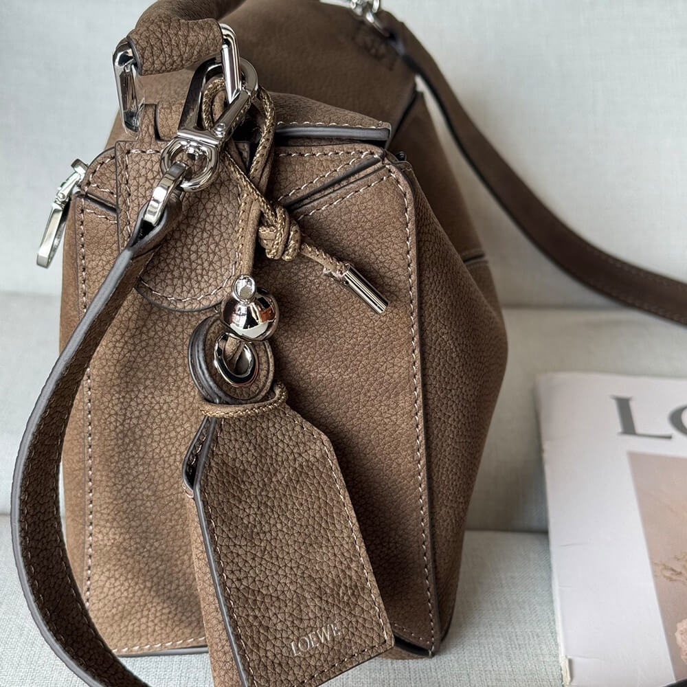 4-993.jpg LOEWE Puzzle small textured-nubuck shoulder bag(TAX-FREE GRADE)