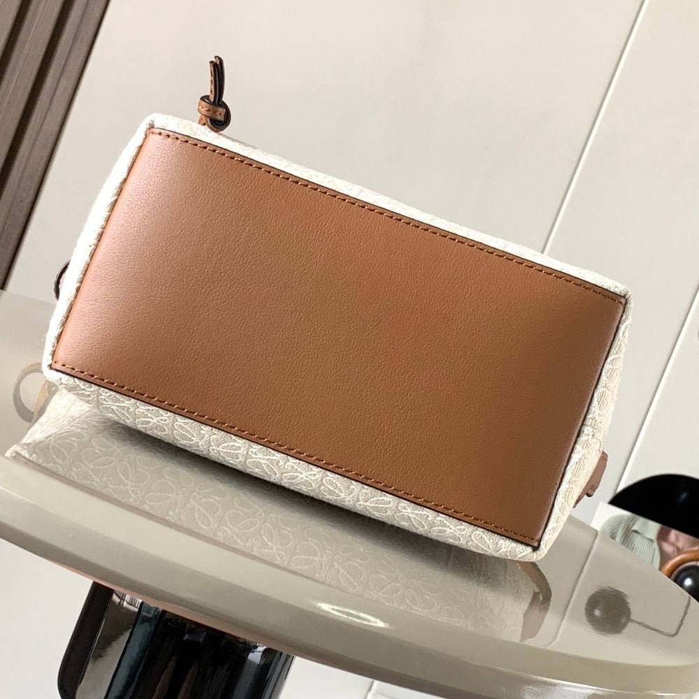 5-135.jpg LOEWE Jacquard Anagram Calfskin Small Cubi Bag(HIGH-END GRADE)