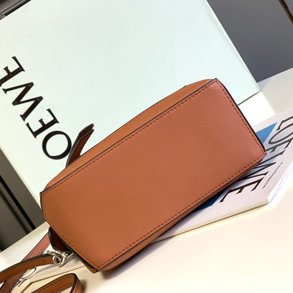 5-18.jpg LOEWE Mini Puzzle bag