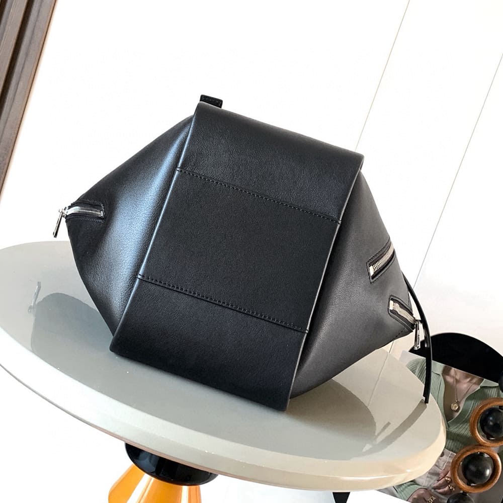 5-218.jpg LOEWE Hammock Flip bag in classic calfskin(HIGH-END GRADE)