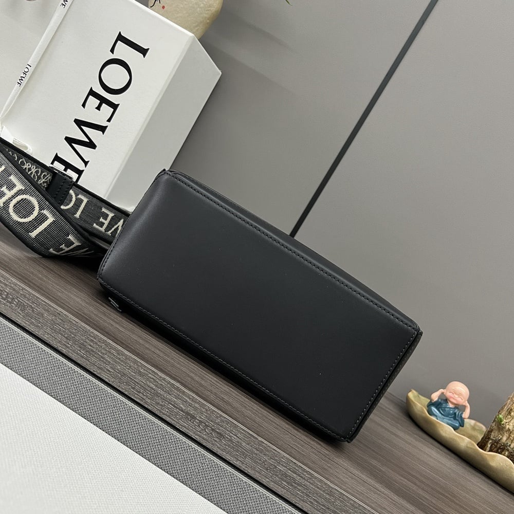 5-219-1.jpg LOEWE Small Puzzle Bag(HIGH-END GRADE)