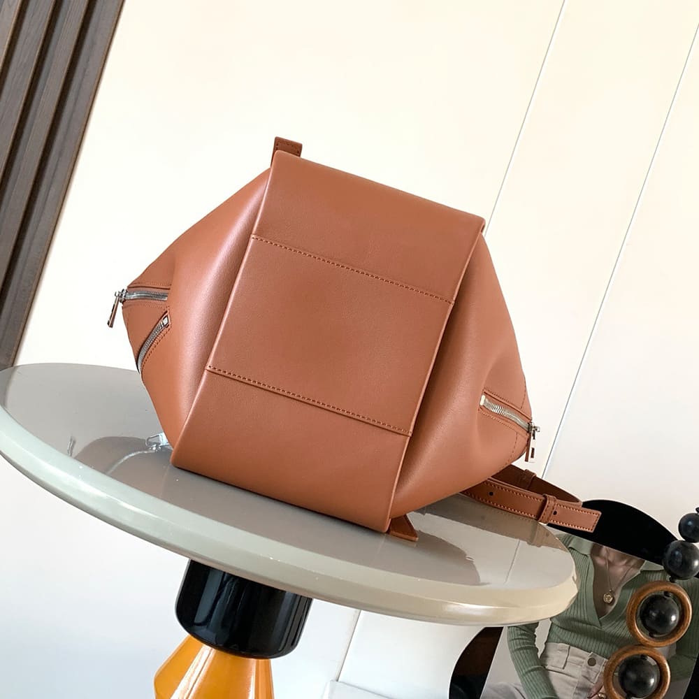 5-219.jpg LOEWE Hammock Flip bag in classic calfskin(HIGH-END GRADE)
