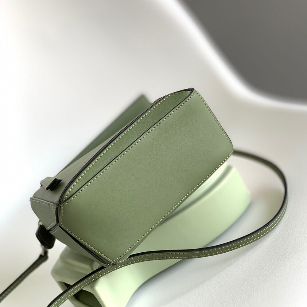 5-22.jpg LOEWE Mini Puzzle bag