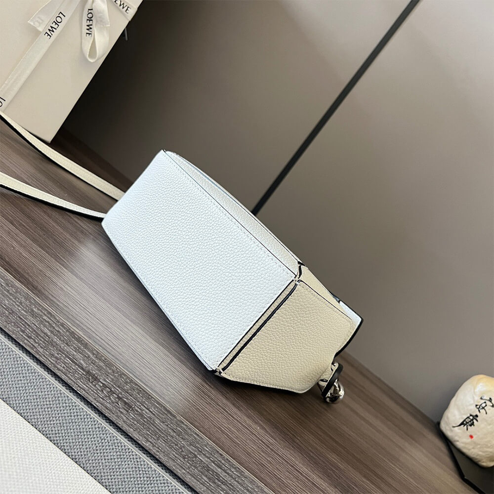 5-23-1.jpg LOEWE Mini Puzzle bag
