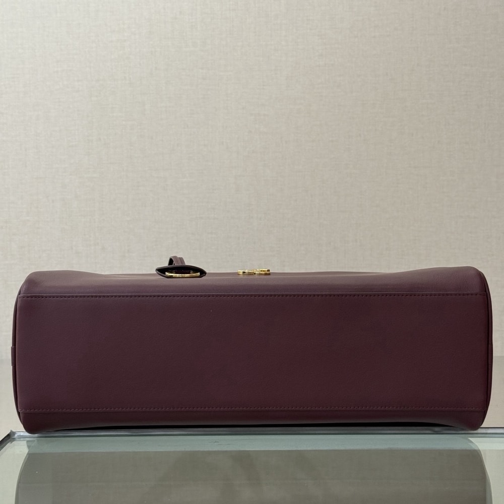5-258.jpg CHANEL Large Bowling Bag(HIGH-END GRADE)
