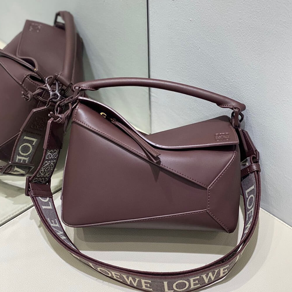5-29.jpg LOEWE Small Puzzle Bag