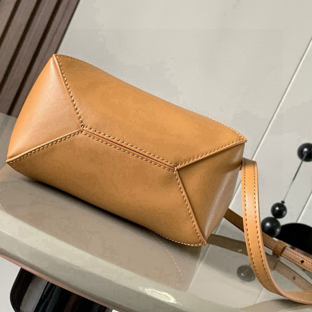 5-73.jpg LOEWE Mini Puzzle Fold tote in shiny calfskin(HIGH-END GRADE)