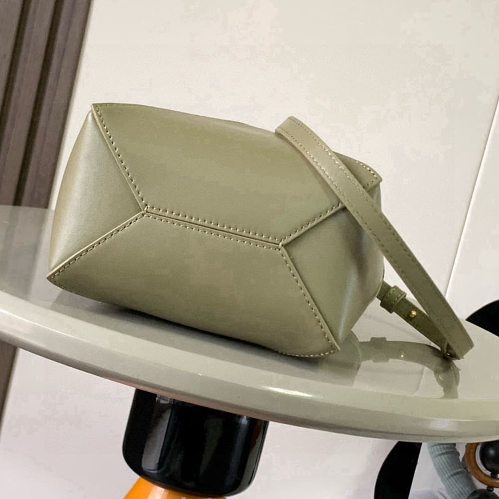 5-75.jpg LOEWE Mini Puzzle Fold tote in shiny calfskin(HIGH-END GRADE)