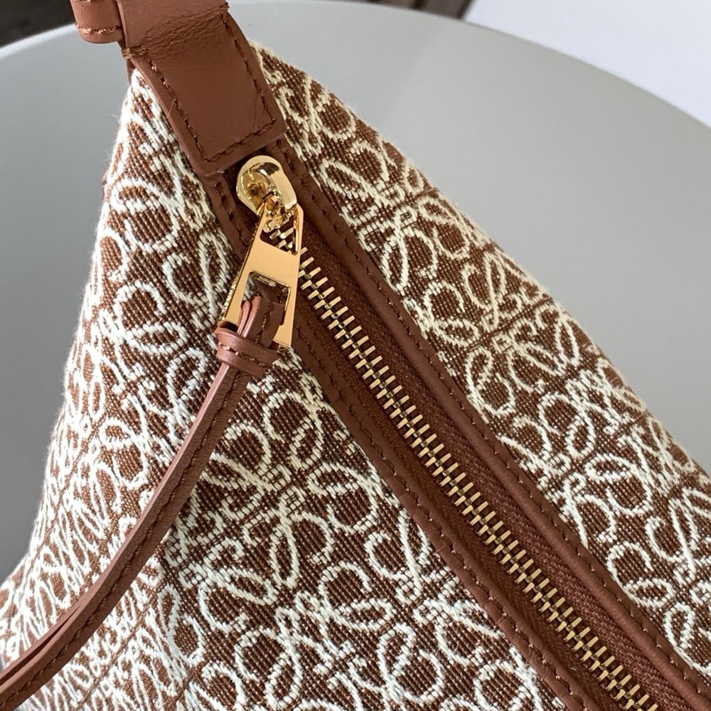 6-139.jpg LOEWE Jacquard Anagram Calfskin Small Cubi Bag(HIGH-END GRADE)