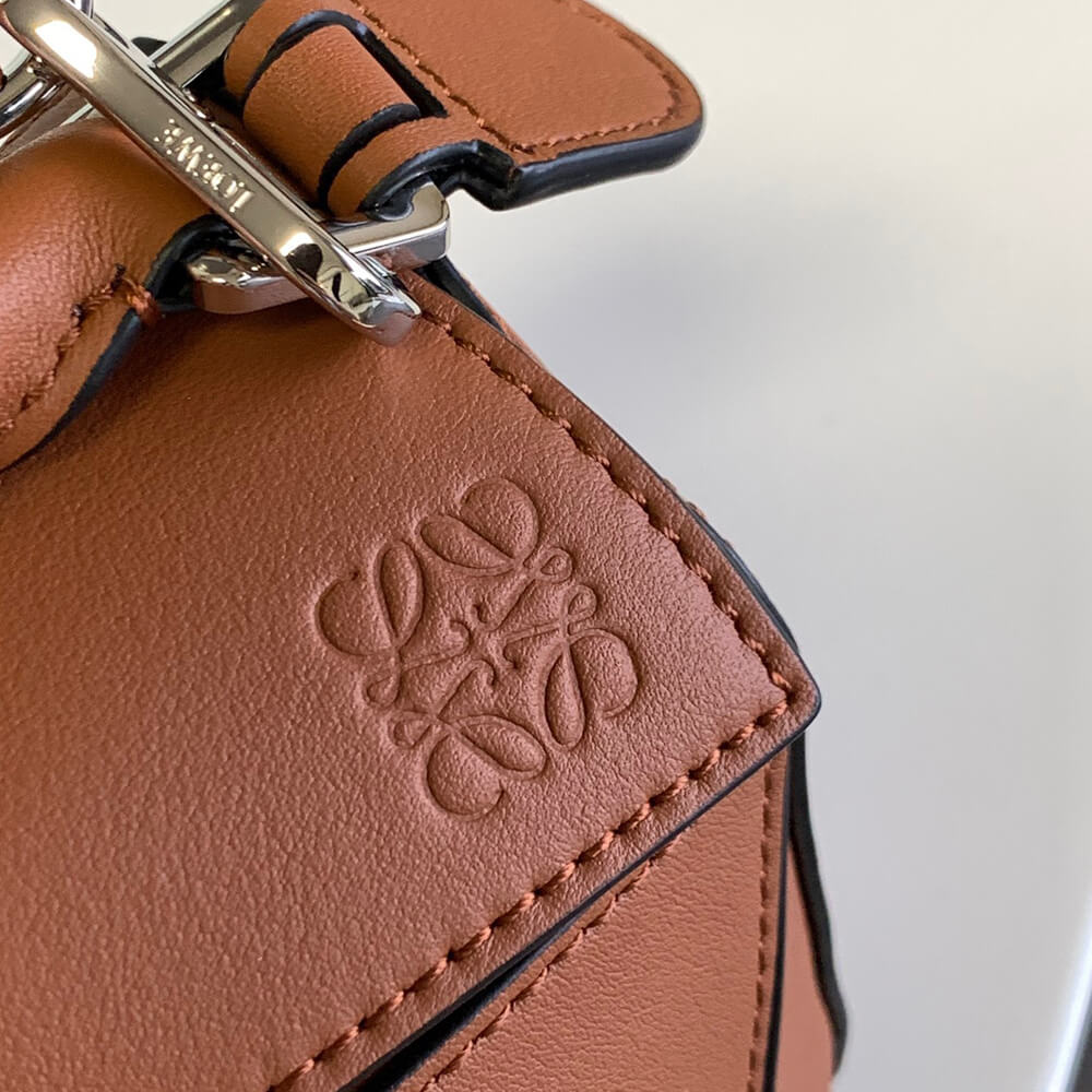 6-18.jpg LOEWE Mini Puzzle bag