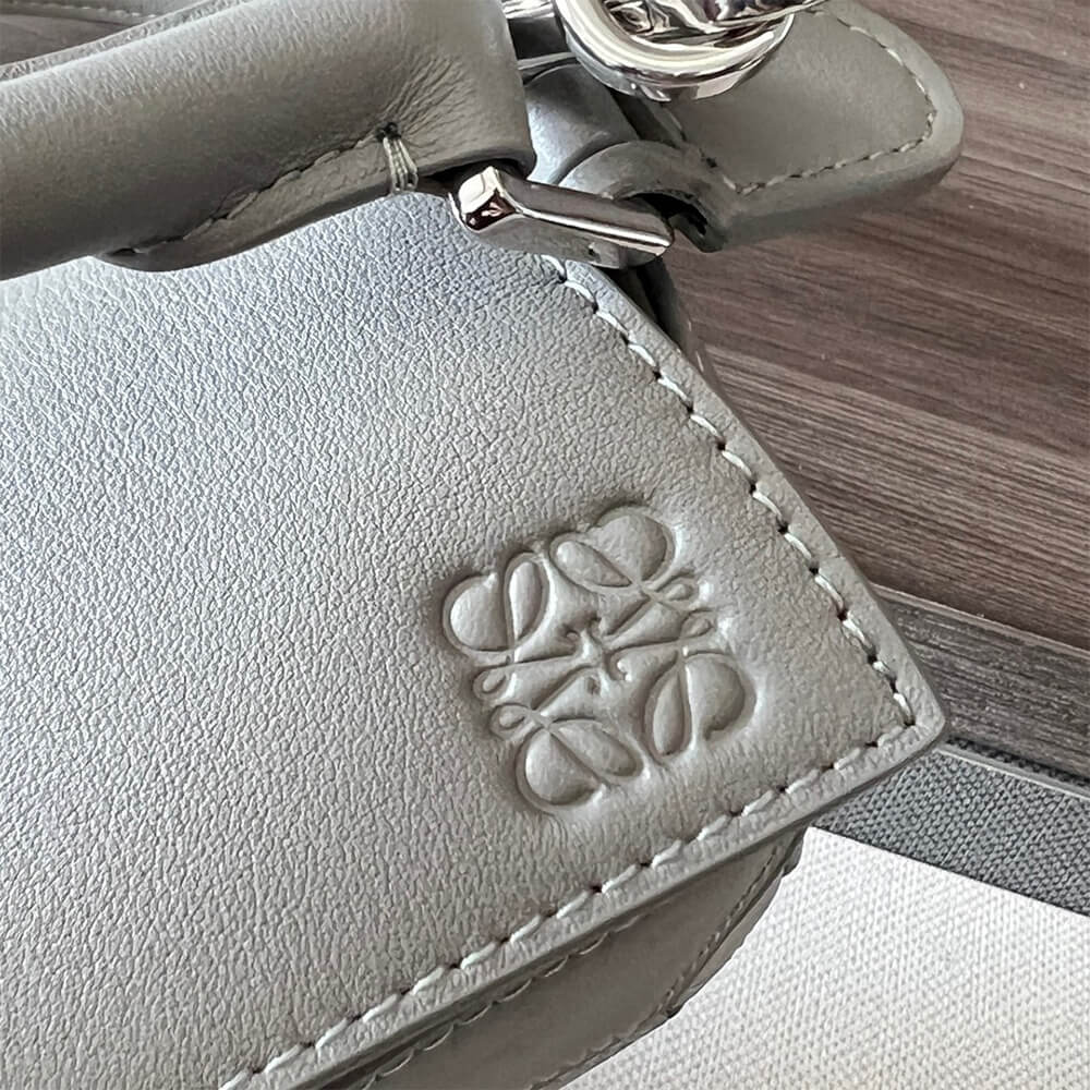 6-20.jpg LOEWE Mini Puzzle bag