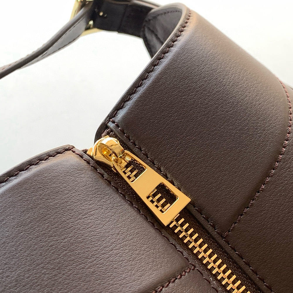 6-220.jpg LOEWE Hammock Flip bag in classic calfskin(HIGH-END GRADE)