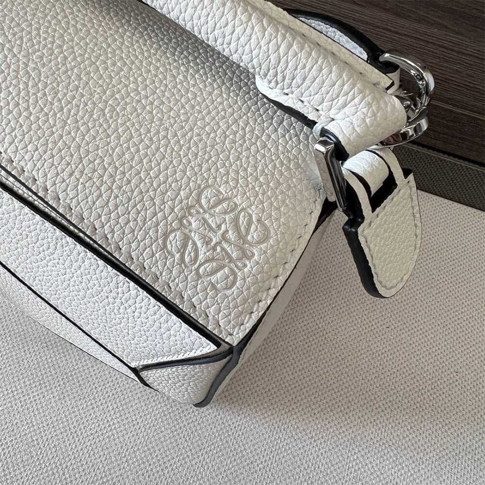 6-23-1.jpg LOEWE Mini Puzzle bag