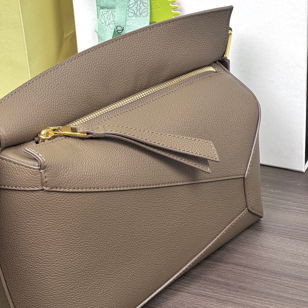 6-252.jpg Loewe Small Puzzle Edge bag in soft grained calfskin(HIGH-END GRADE)