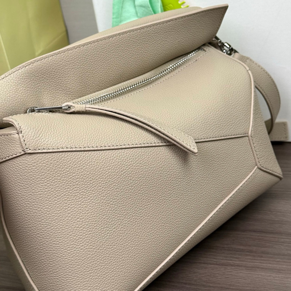 6-254.jpg Loewe Small Puzzle Edge bag in soft grained calfskin(HIGH-END GRADE)