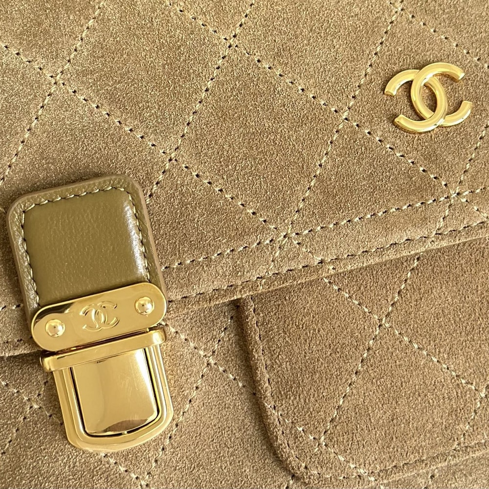 6-269.jpg CHANEL Backpack(HIGH-END GRADE)