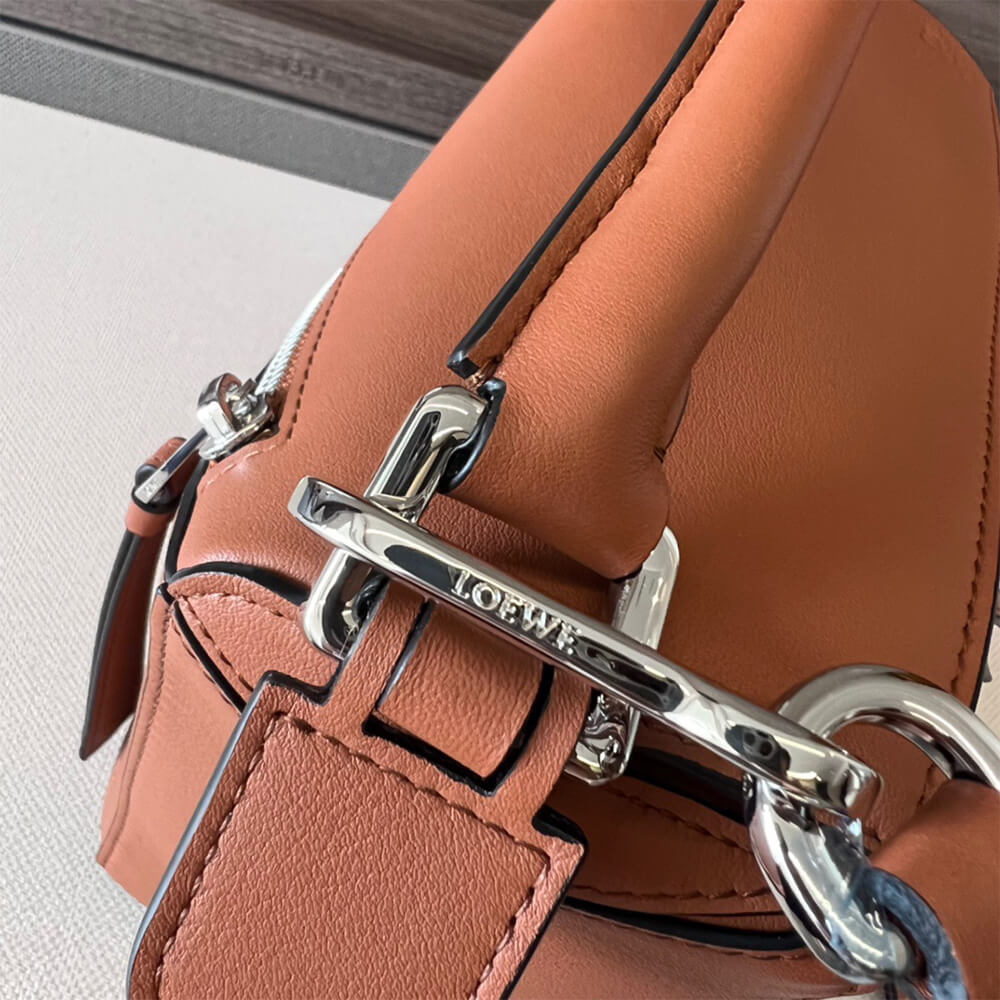 6-38.jpg LOEWE Small Puzzle Bag